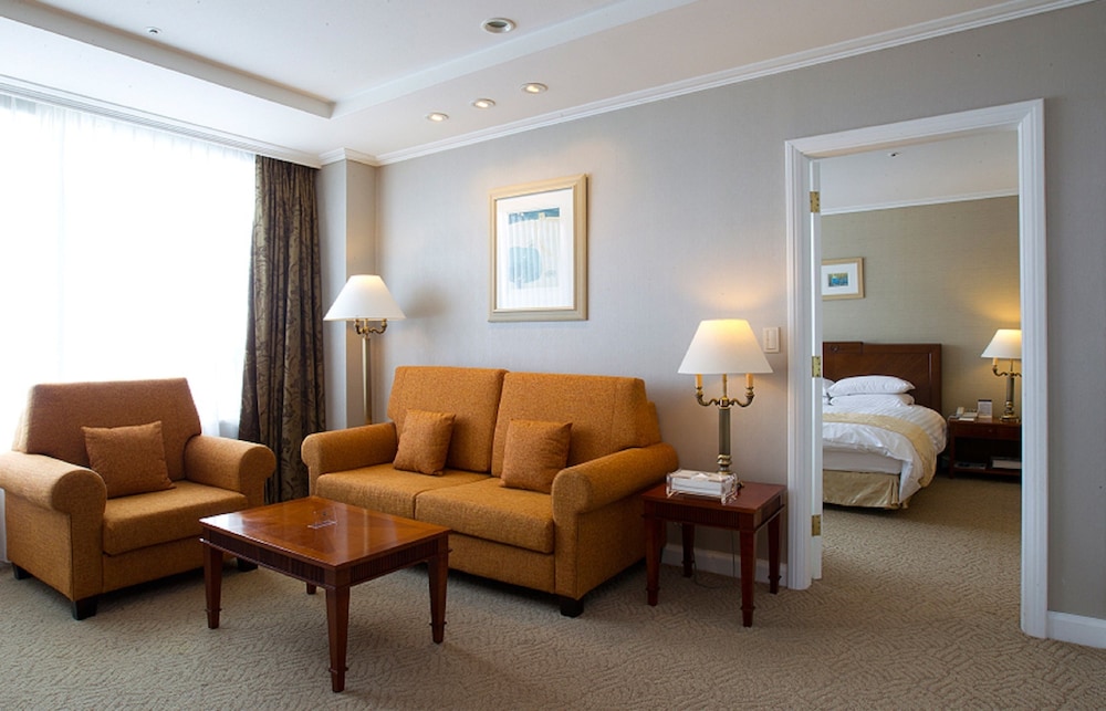 High1 Hotel 32/55