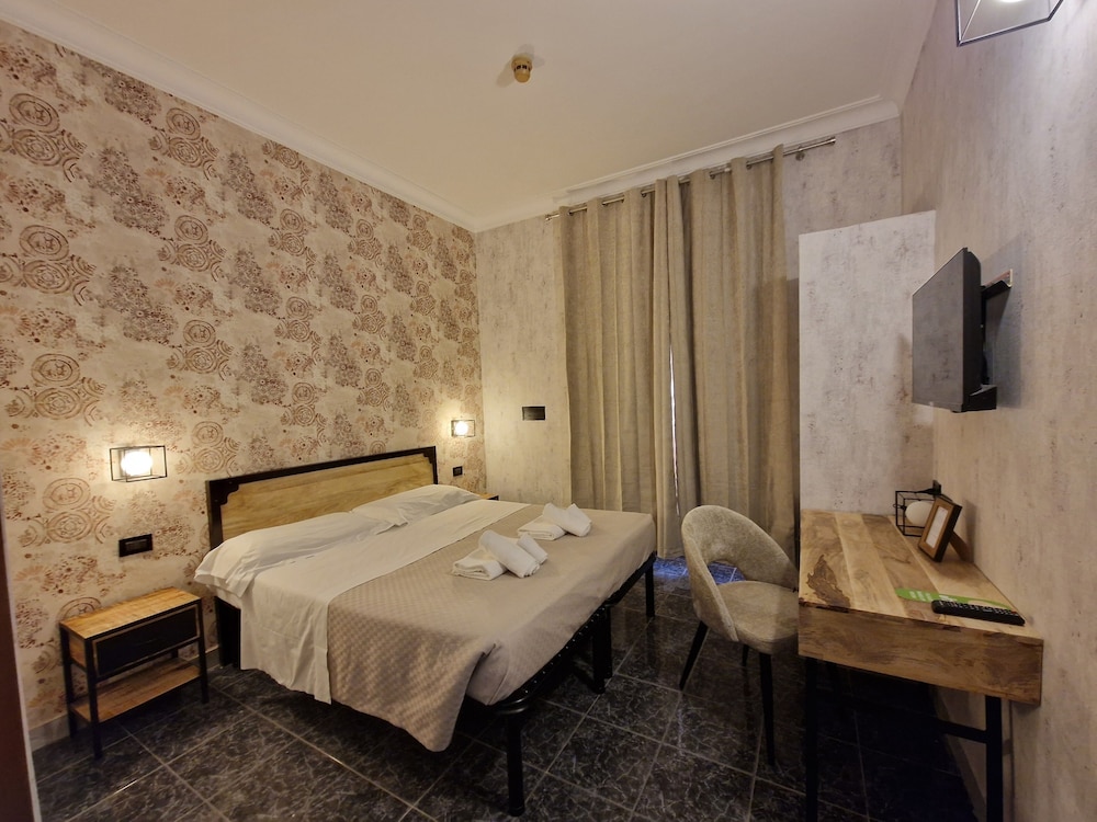 Hotel Agora 11/39