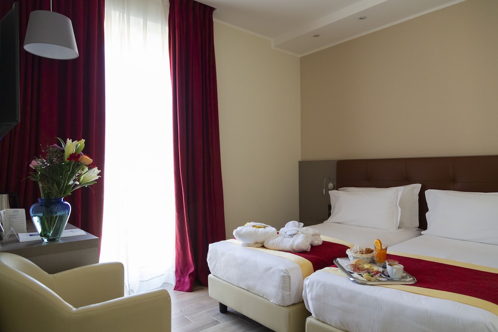 Jr Hotels Bocconi Milano 23/60