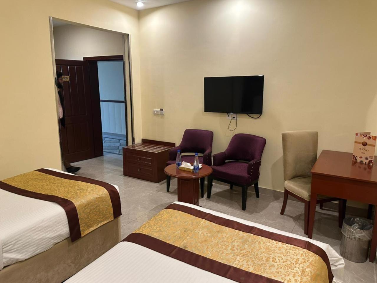 City Oasis Hotel 46/62