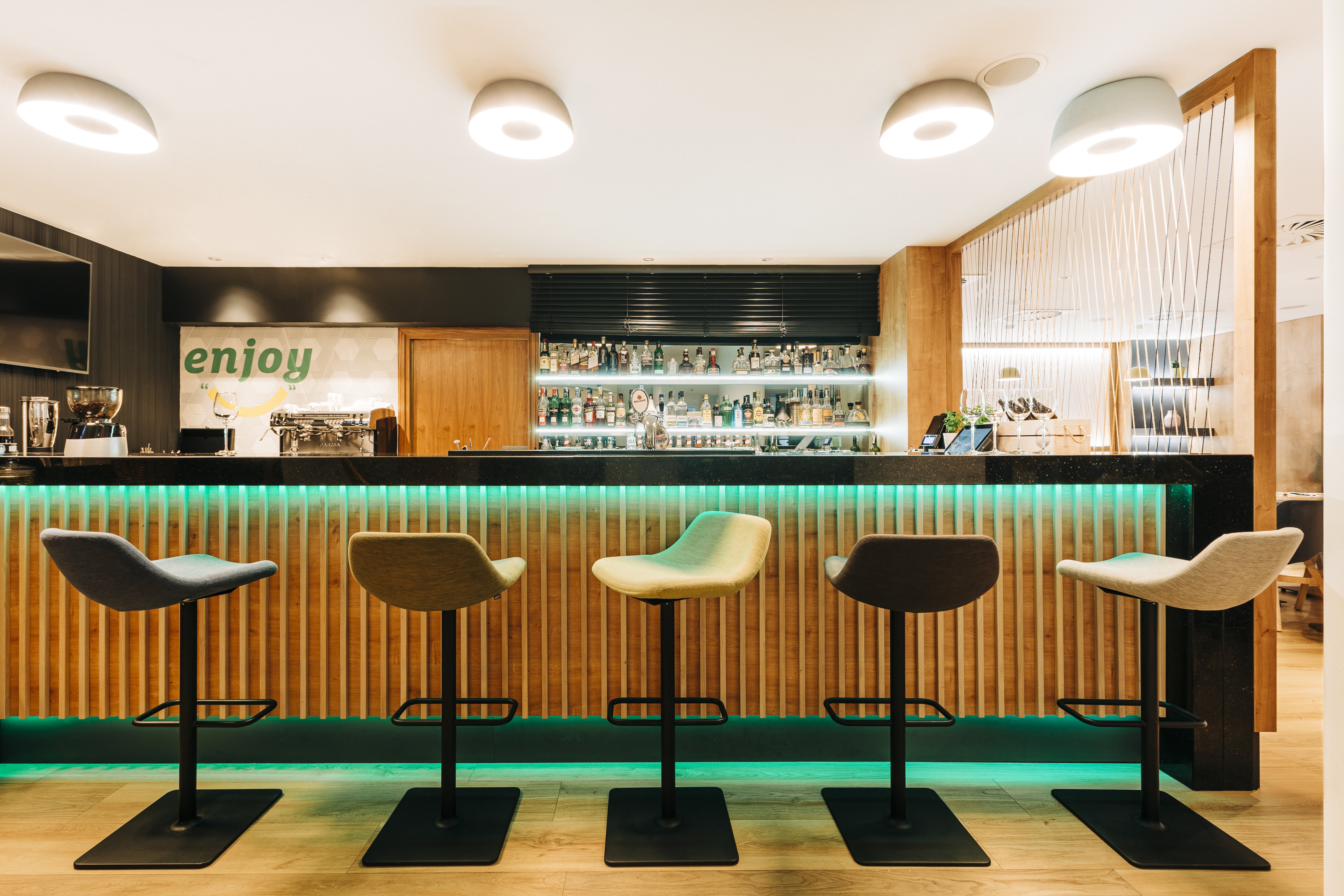 HOLIDAY INN LODZ 33/50