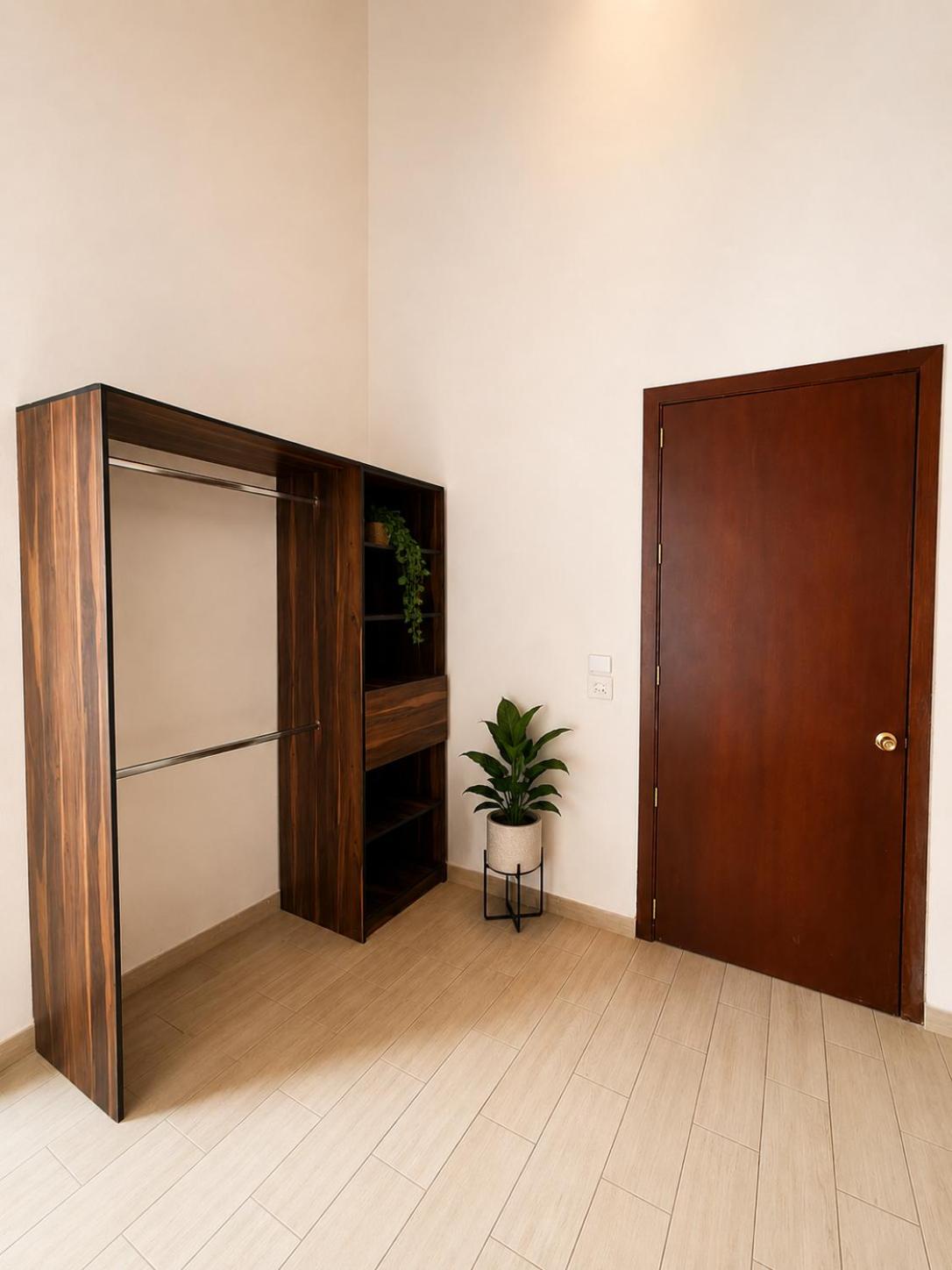 Hotel Queretaro 1/34