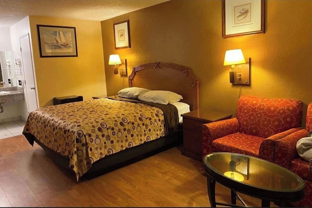 Casa Blanca Hotel & Suites Azusa 25/37