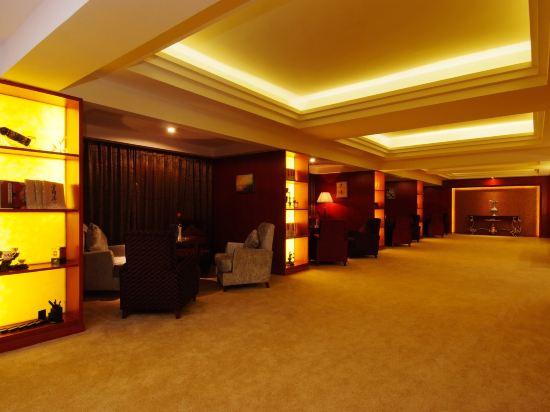 South Pacific International Hotel 34/42
