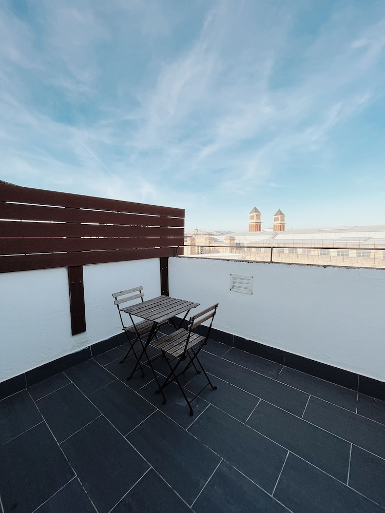 Fira Centric Apartments 37/72