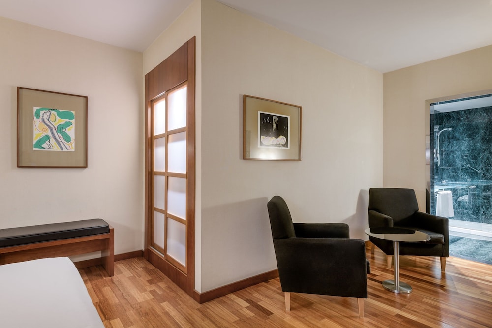 AC Hotel Alcala de Henares by Marriott 33/50