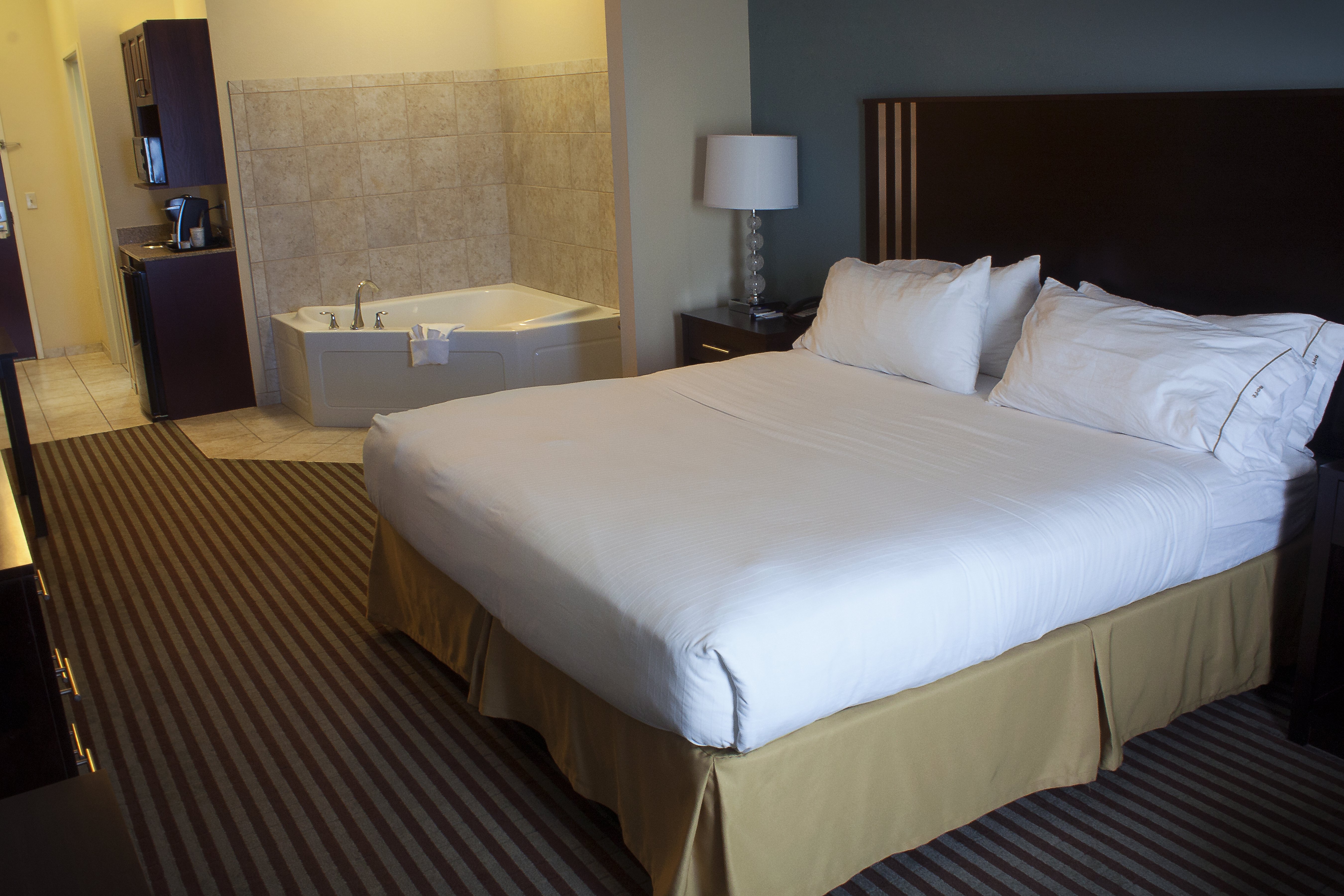 Holiday Inn Express & Suites Youngstown West - Austintown 14/38