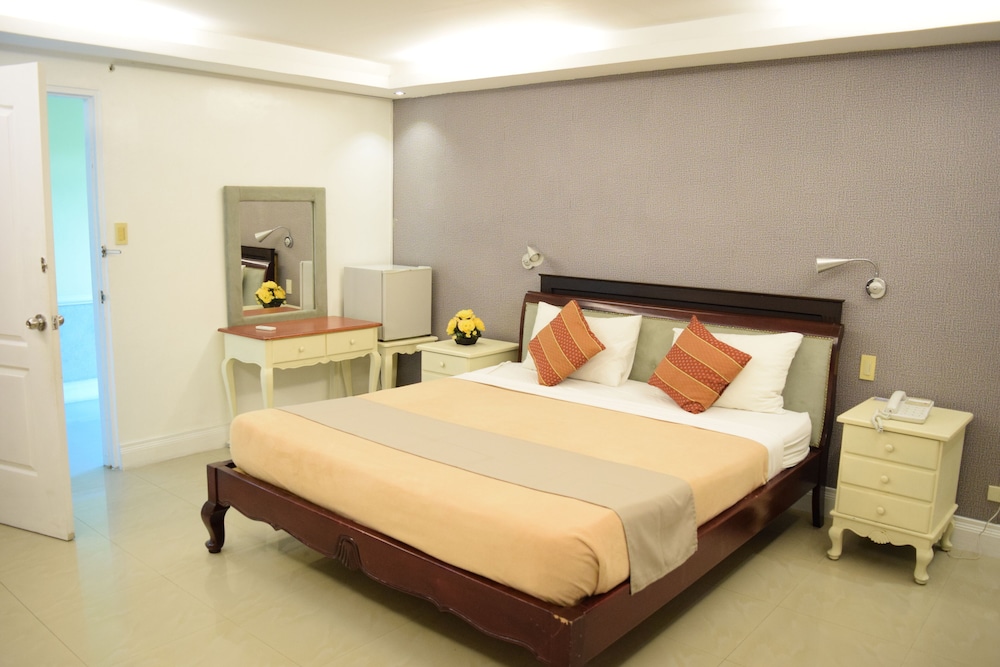 OYO 252 Hotel Euroasia 15/50