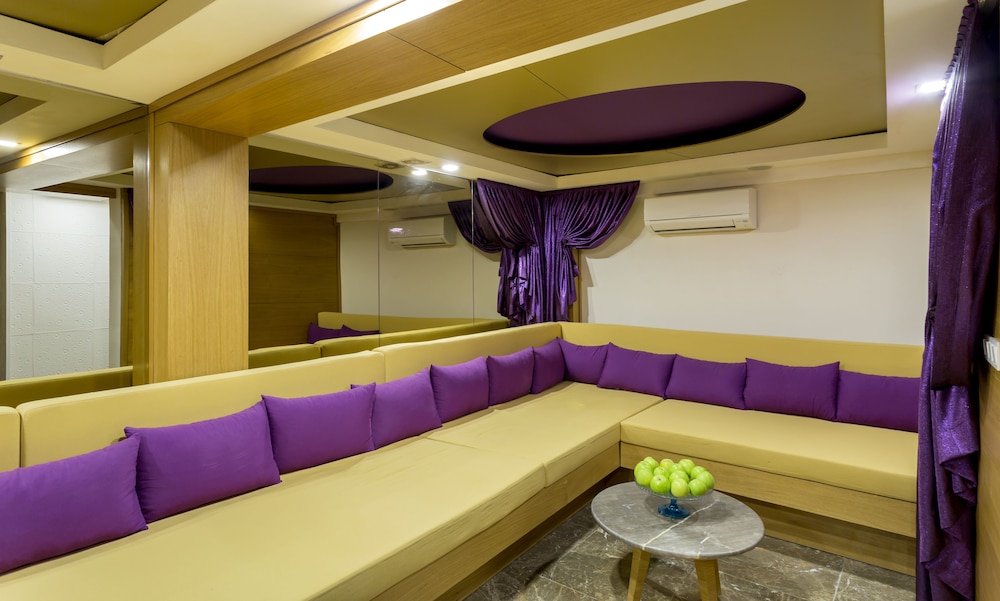 Wise Boutique Hotel & Spa 51/65