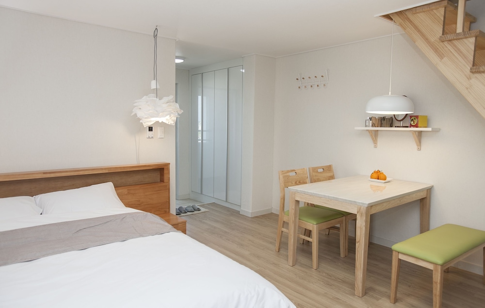 Jeju Aria Pension 10/19