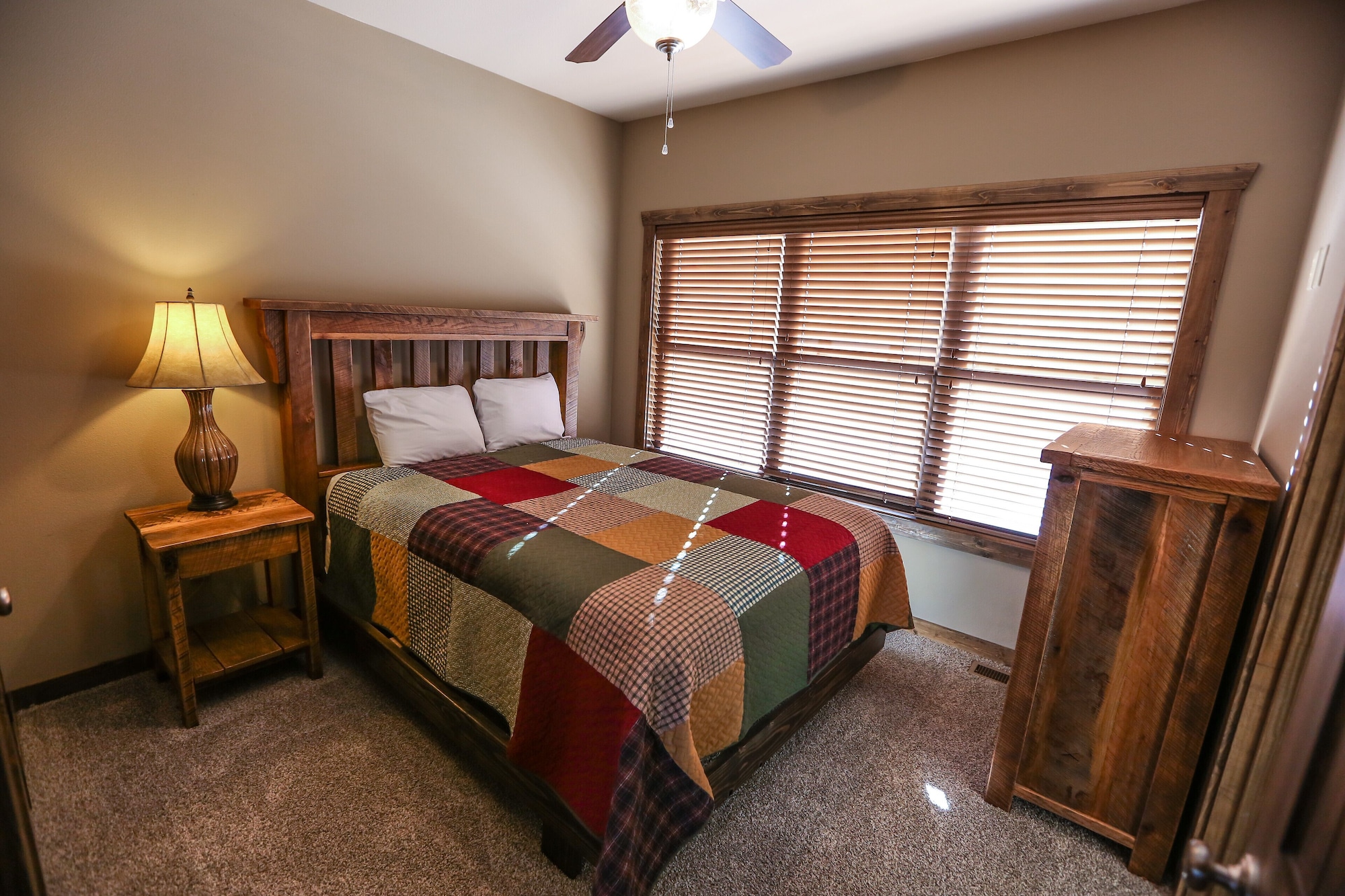 2 Bedrooms, Condo, King and Queen Bed, Murphy Bed, 2 Sofa, Accessible