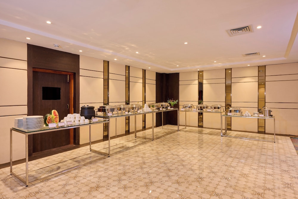 Sea Breeze Sarovar Portico Varca Goa 20/36