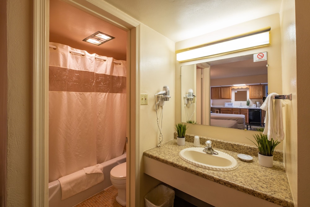 Tahiti Inn 20/22
