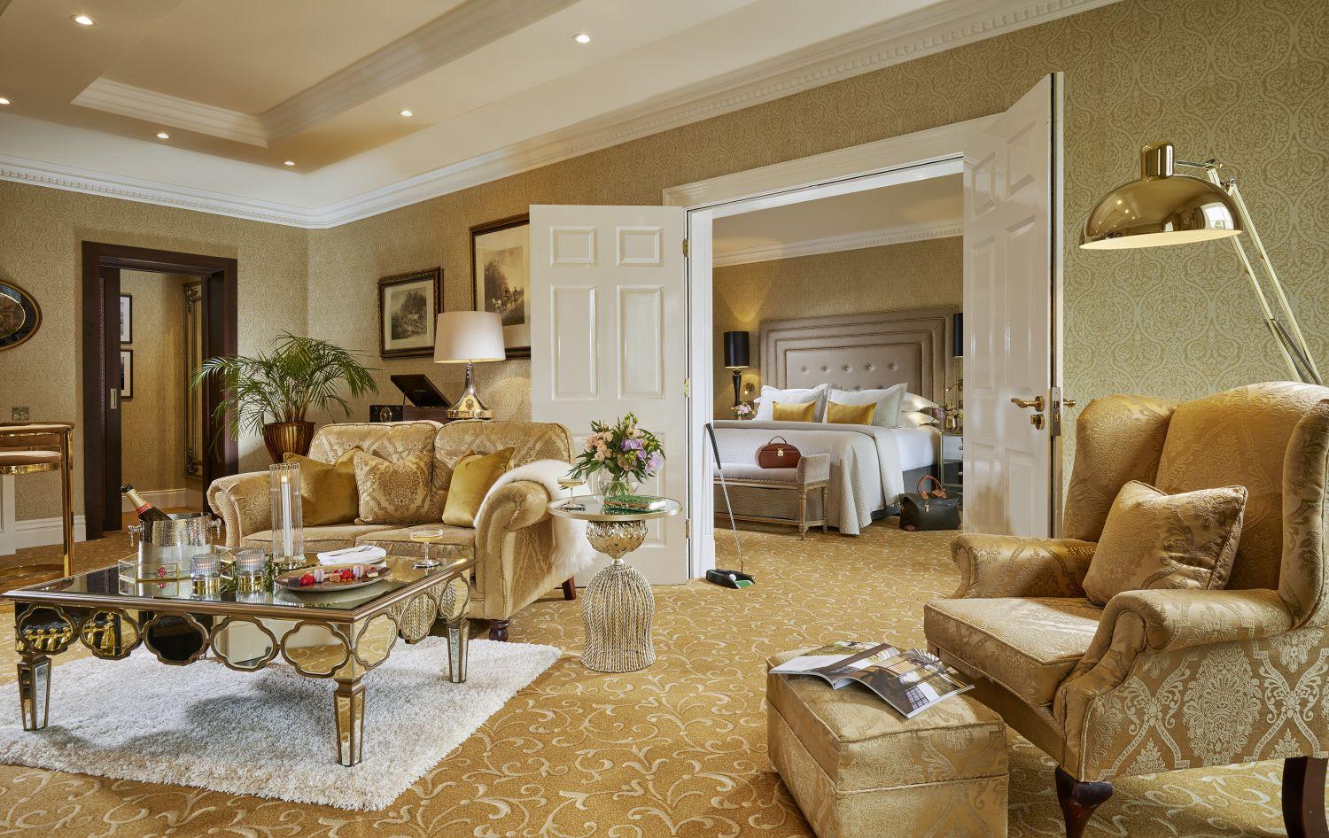 FORD, SUITE