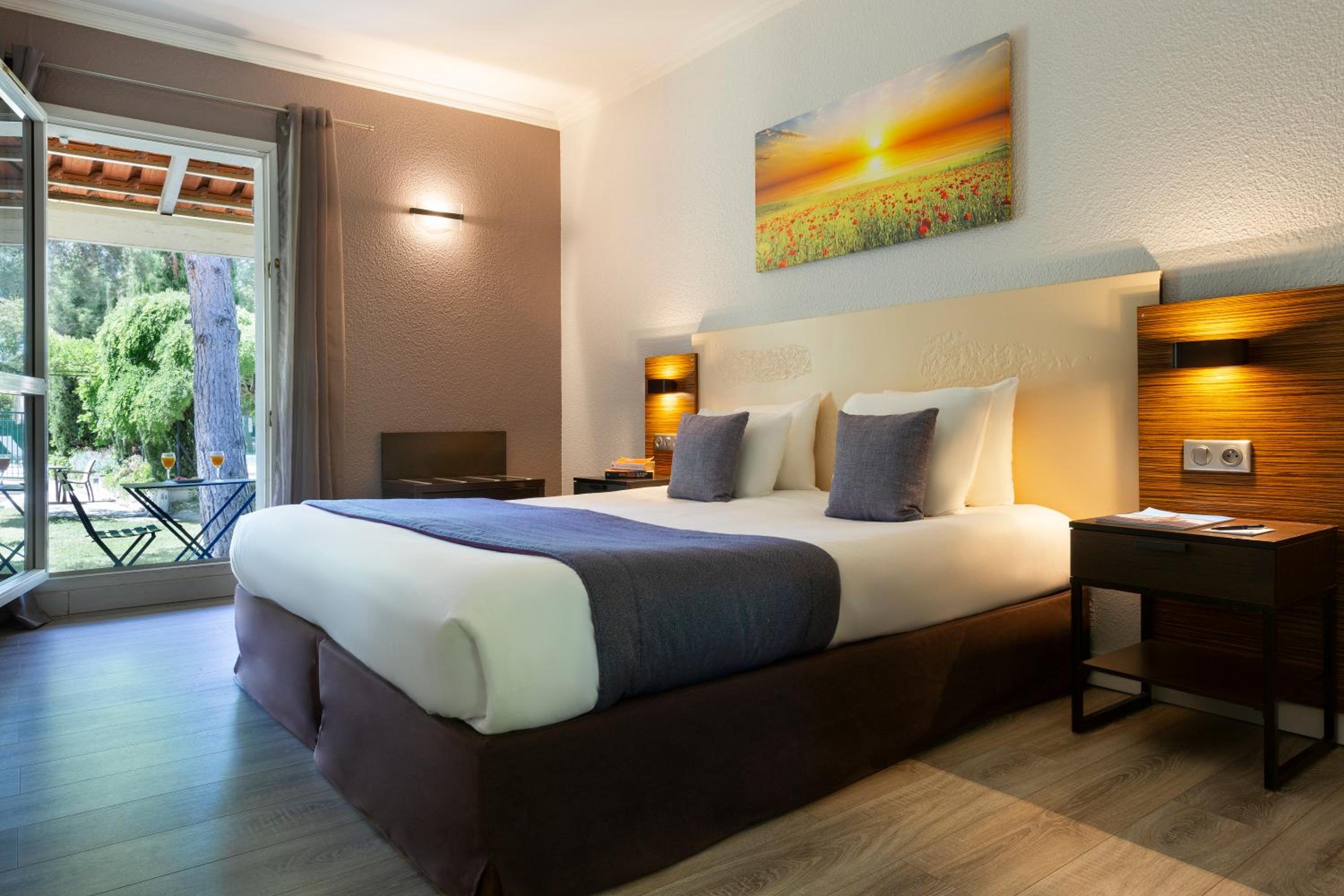 Room, Double or Twin Bed, Garden Access