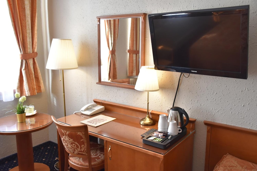 Hotel Arbes 23/48