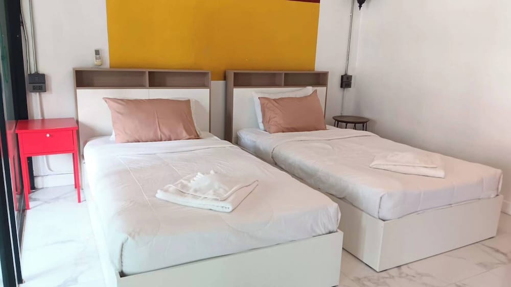 Standard, King Bed