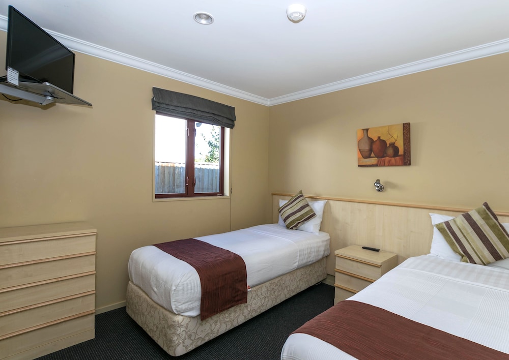 Blenheim Spa Motor Lodge 17/47