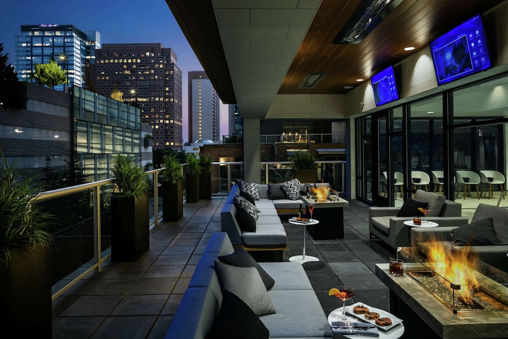 Hilton Garden Inn Seattle Bellevue Downtown in BELLEVUE - WA