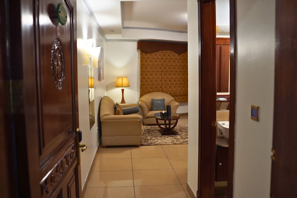 بيست ويسترن بلس ساند روز سو(Sand Rose Suite Hotel) 61/61