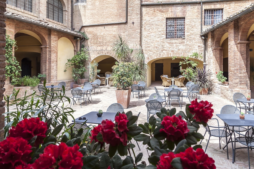 洋红寺院酒店(IL Chiostro Del Carmine) 图片2