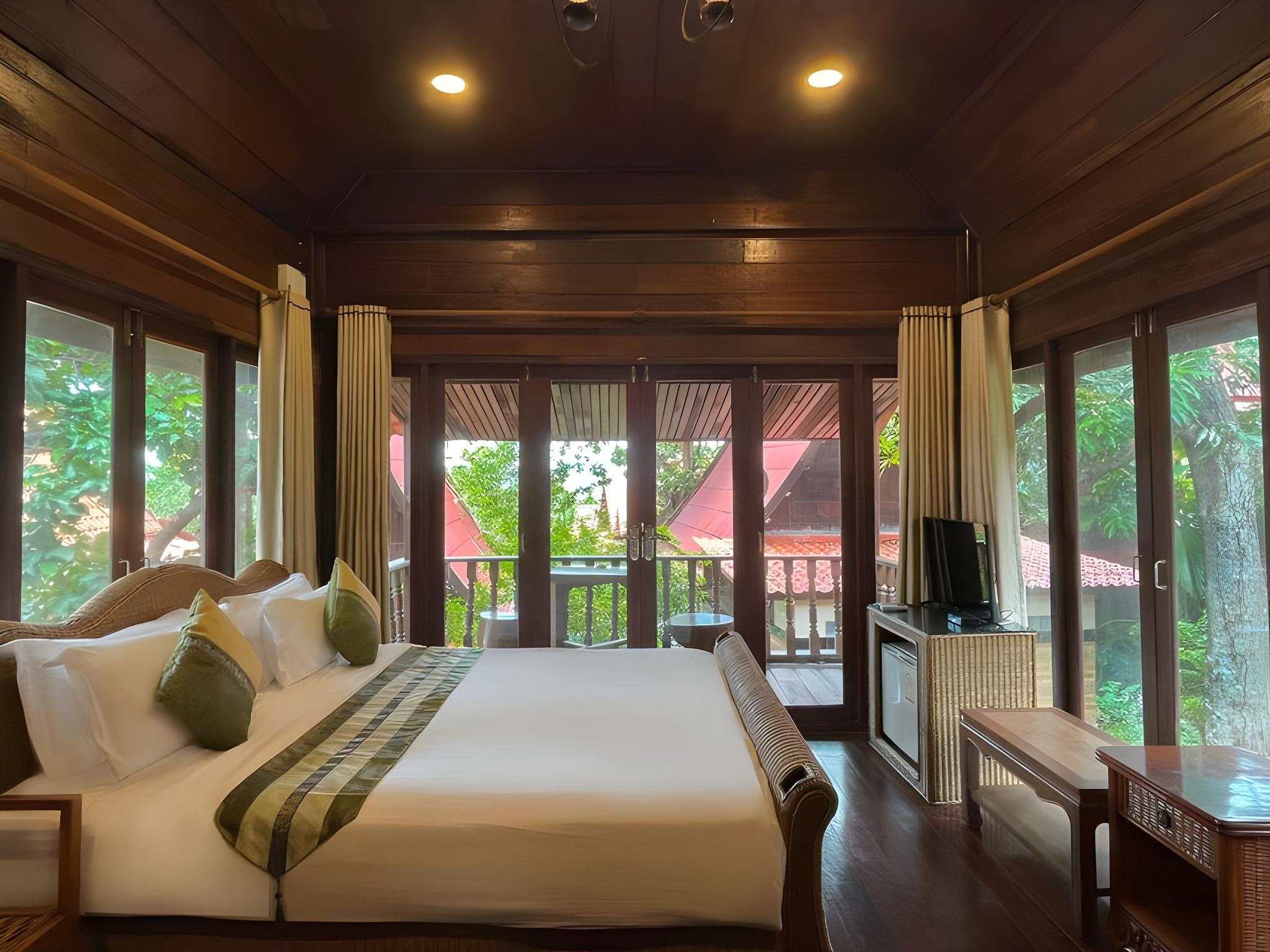 Thai Hill Side