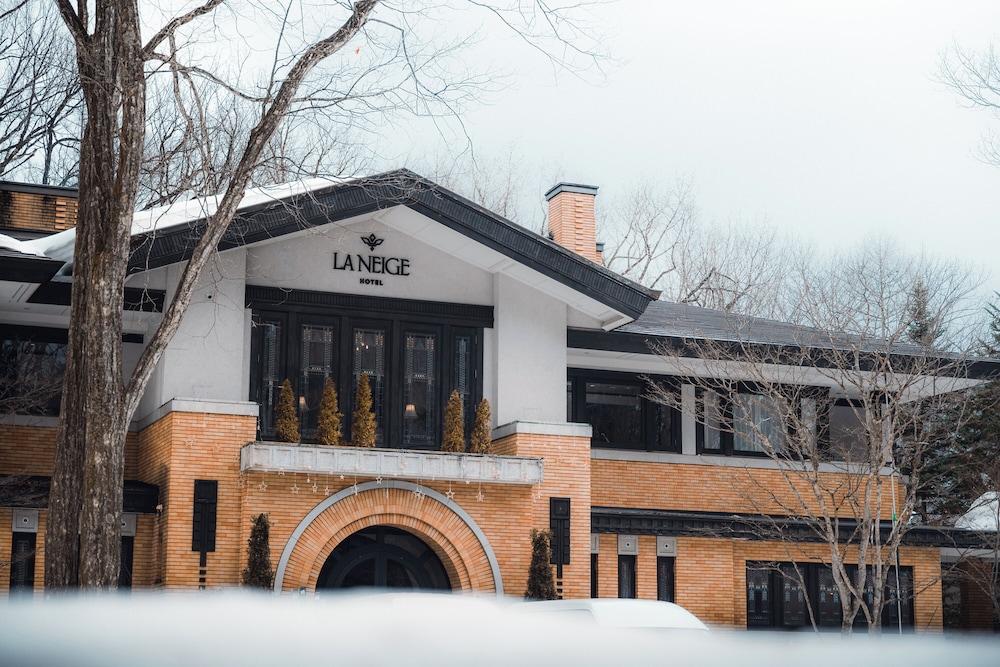 Hotel La Neige Higashi Kan 2/80
