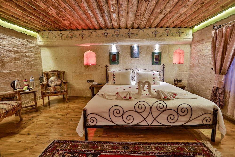 Casia Cave Suites 40/50