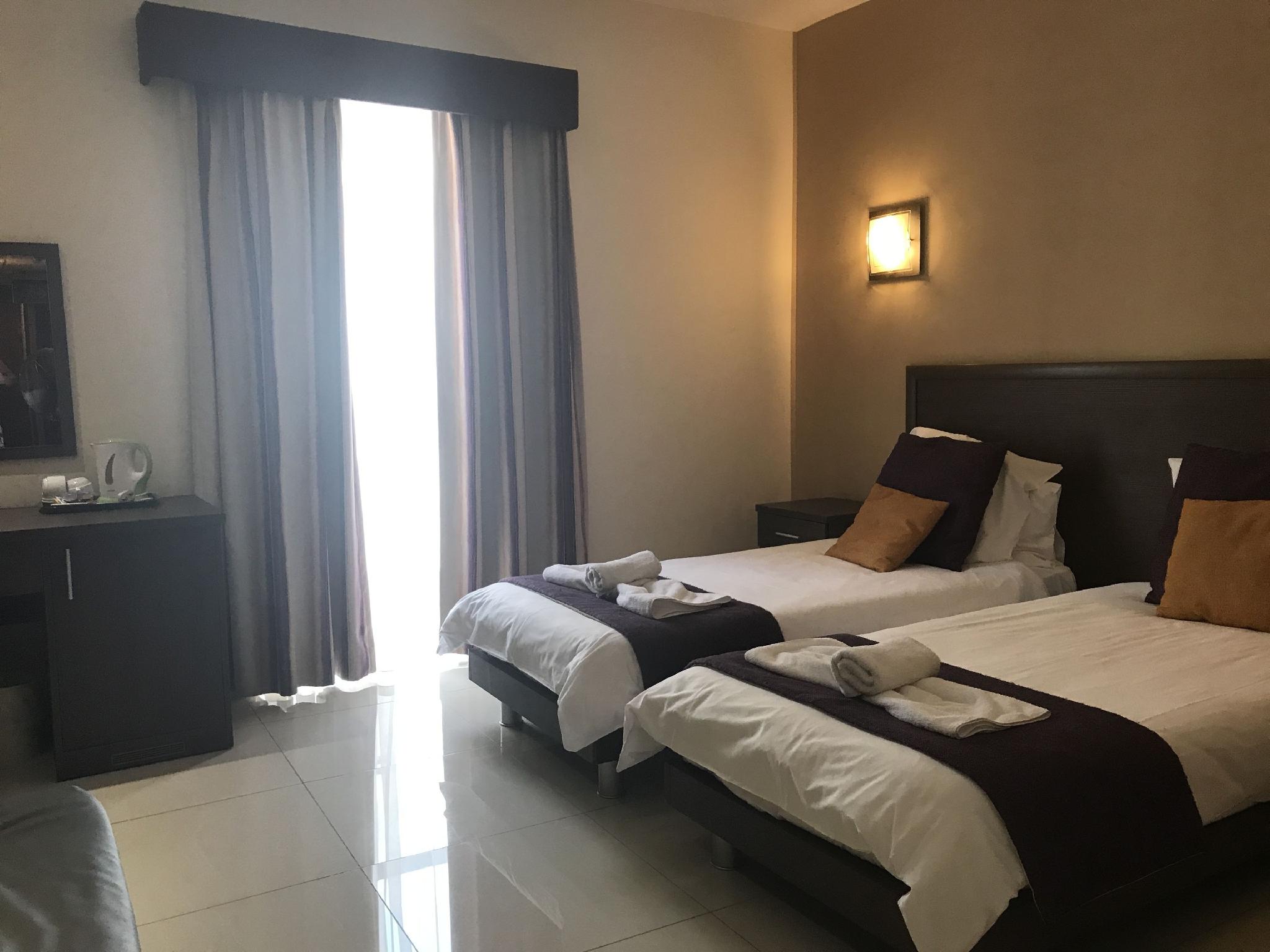 SUPERIOR, TWIN BEDS