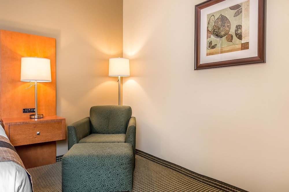 Quality Inn & Suites Hawkesbury 21/50