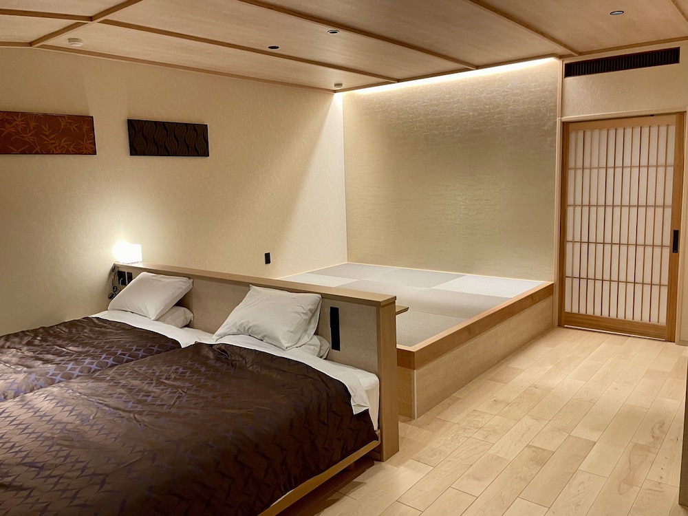 JAPANESE, EXECUTIVE, OUTDOOR BATH, TATAMI