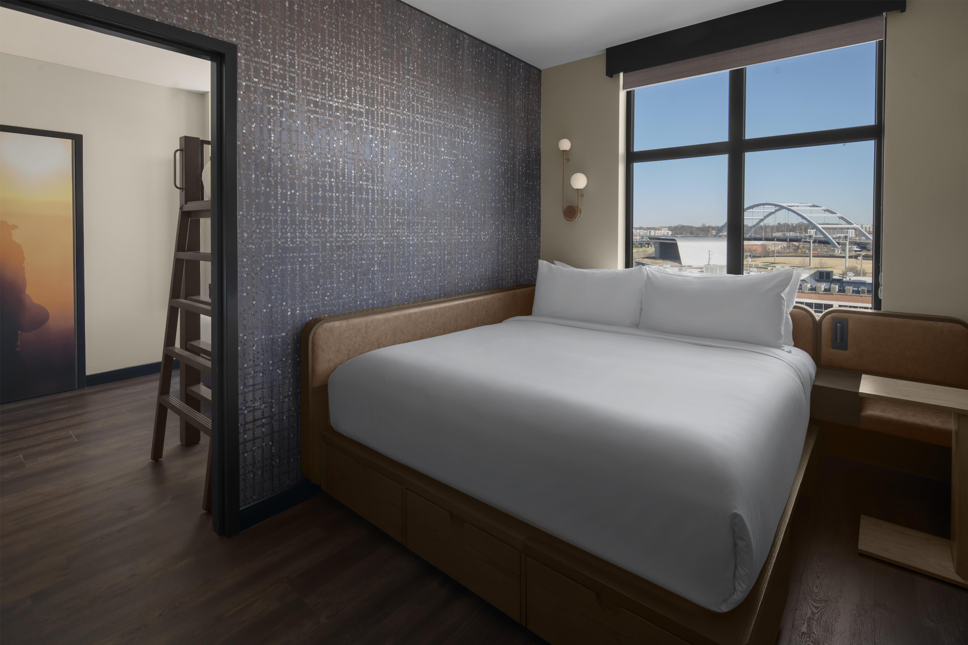 Connecting, 2 Rooms, 4 Beds, 2 Bathrooms