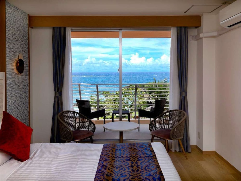 Hotel Breezebay Marina 42/71