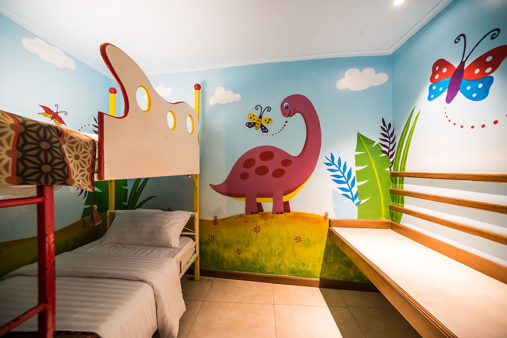 PRIDEINN PARADISE BEACH HOTEL AND SPA 67/79