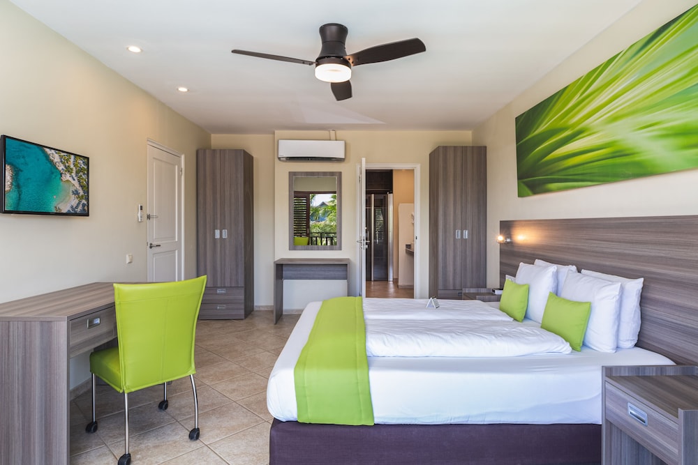 Lions Dive Beach Resort Curacao 28/72