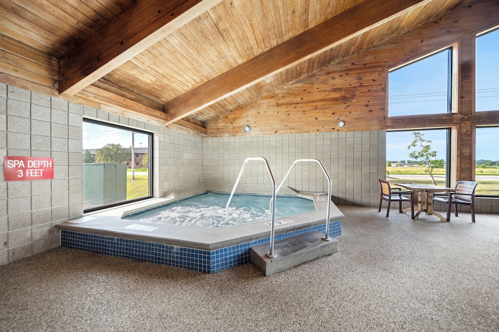 AmericInn by Wyndham Ames 26/49
