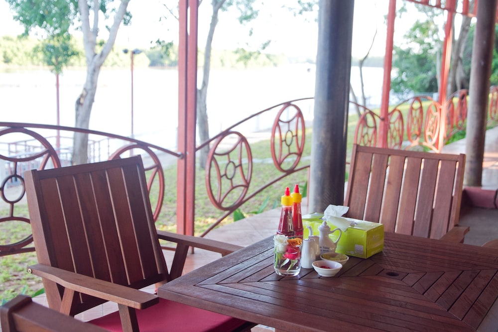 The Beach House Resort 37/56