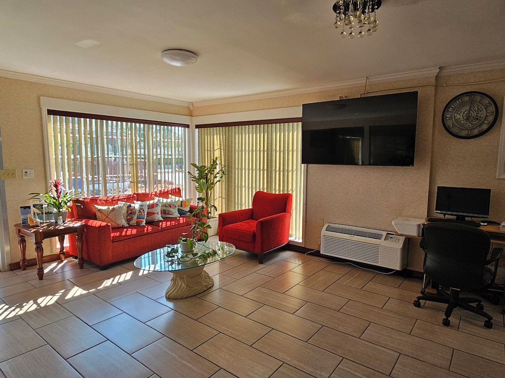 Rodeway Inn 41/58