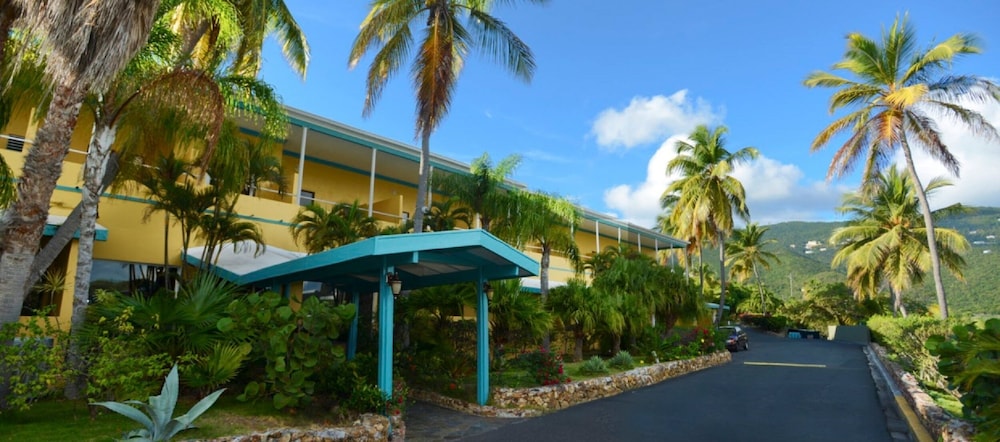 Lindbergh Bay Hotel And Villas 51/68