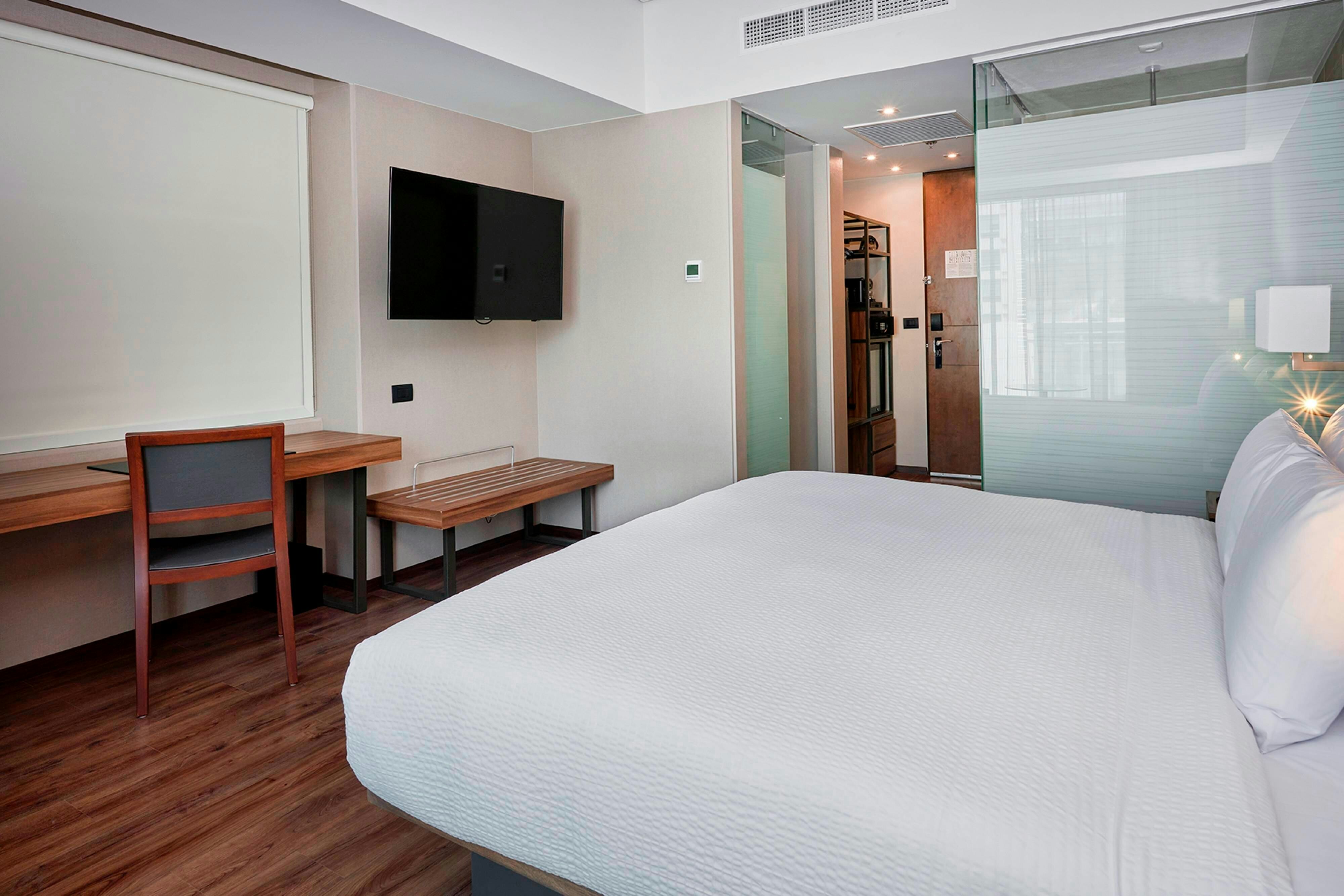 AC by Marriott Mexico Santa Fe 9/48