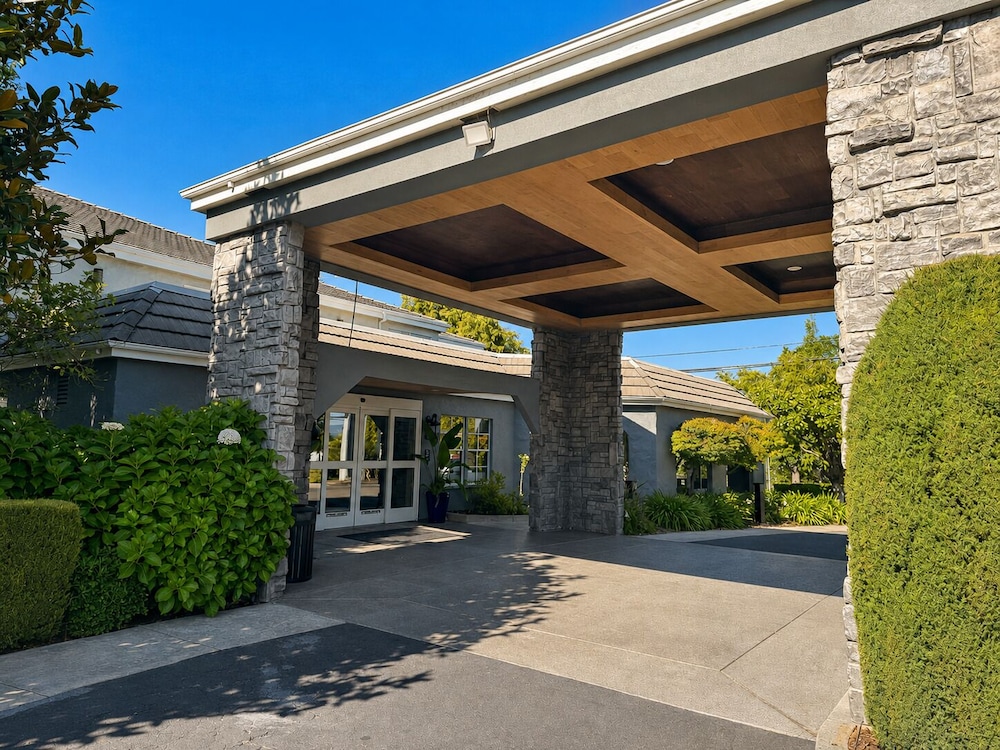 Hotel Indigo Napa Valley 54/62