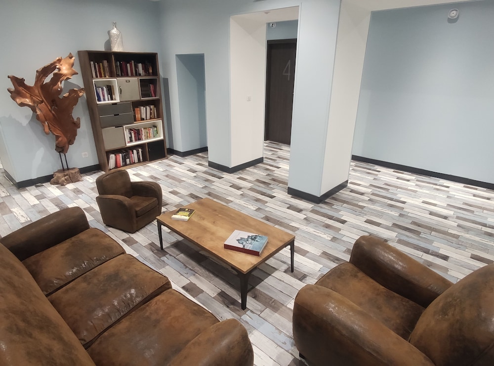 Logis Hotel Yseria - Historical Center 35/58