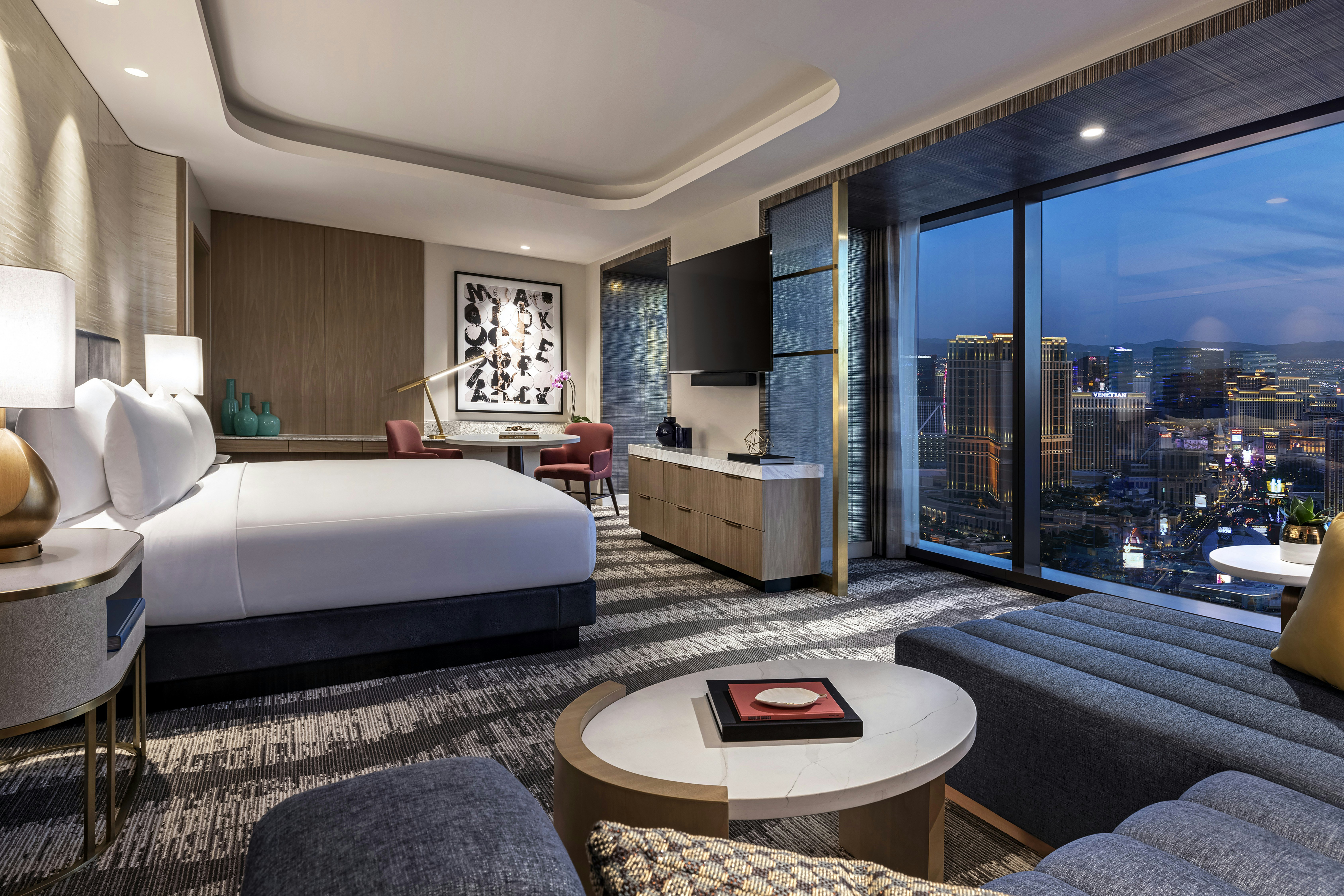 2 BEDROOMS, SUITE, 2 KING BEDS, STRIP VIEW