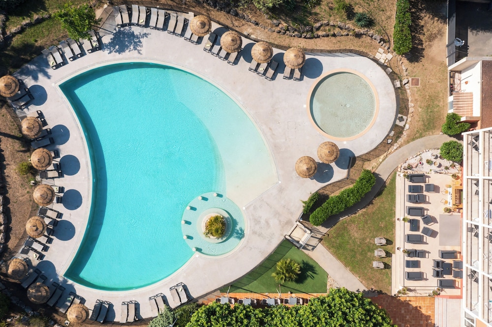 Hotel Club Le Capet 33/38