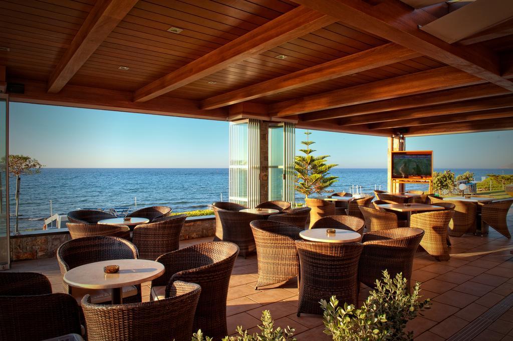 Ariadne Beach 35/48