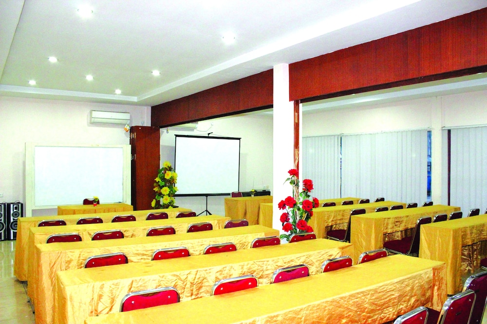 Parma City Hotel (ex. NIDA Rooms Tampan SM Amin) 31/32