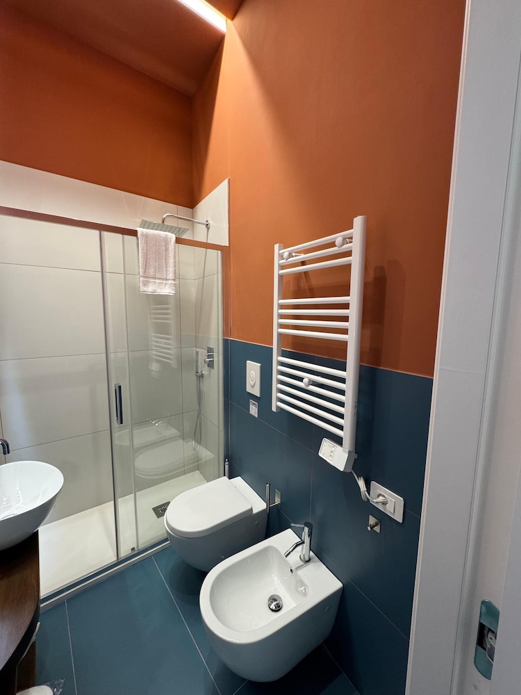 Poerio Station Rooms & Apartment 50/50