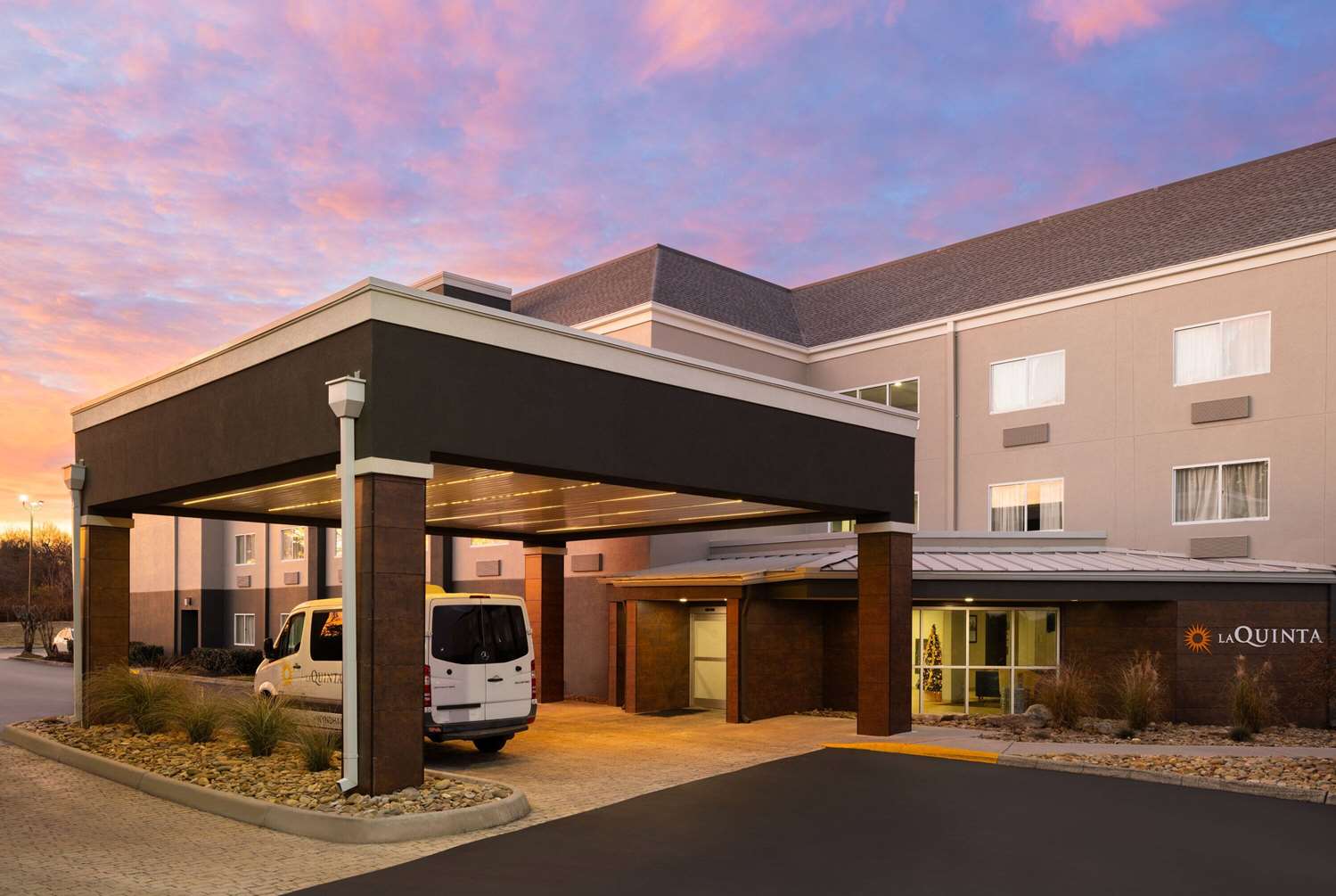 La Quinta Inn & Suites by Wyndham Knoxville Airport 44/47