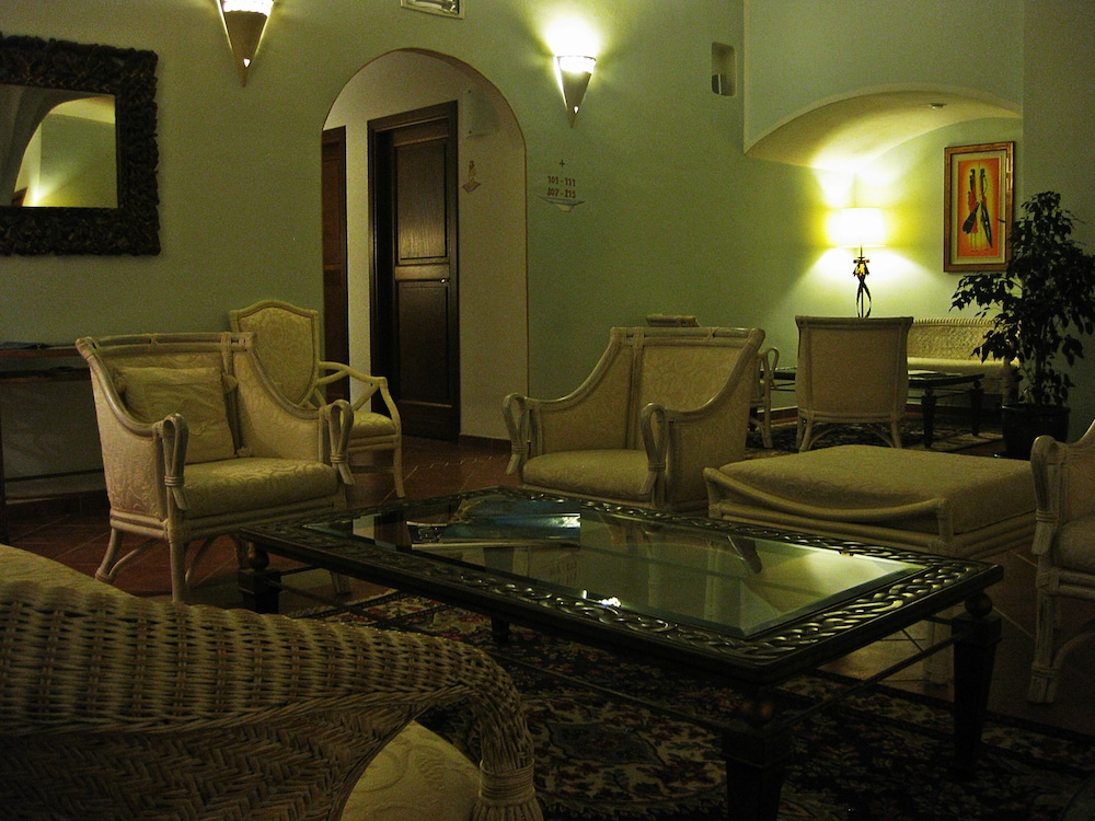 Hotel Monti Di Mola 41/61