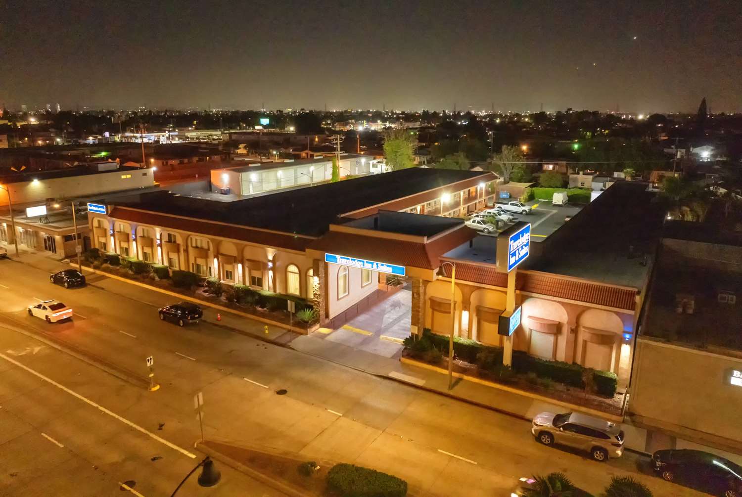 Travelodge Inn & Suites by Wyndham Bell Los Angeles Area in BELL GARDENS - CA